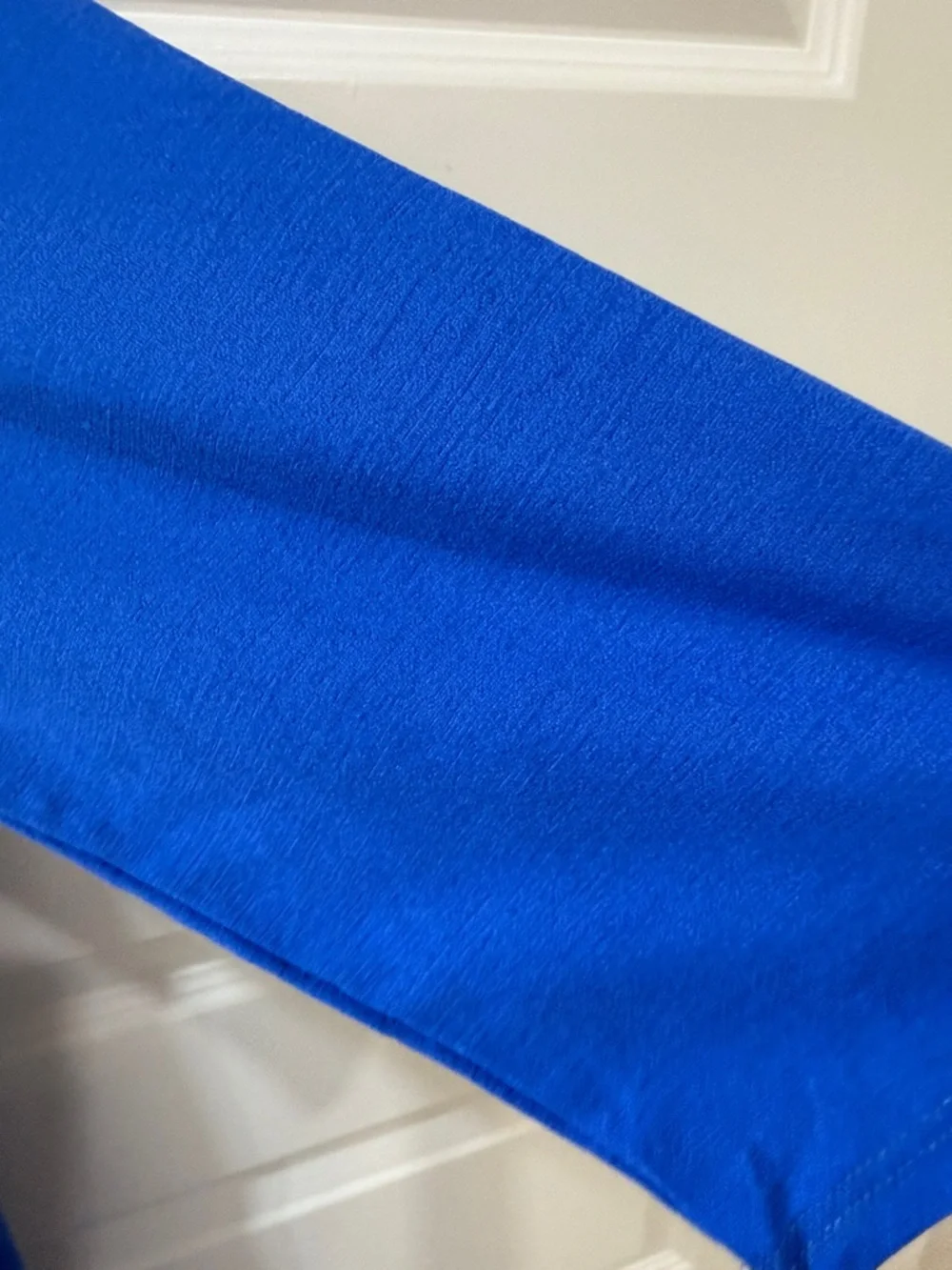 Chalet Beautiful Bright Royal Blue Scoop Neck Long Top - Picture 3 of 4